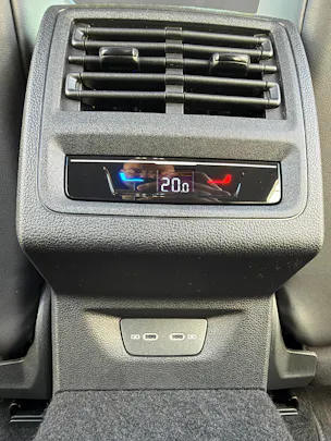 VW Golf Variant 2.0 TSI R-Line DSG 4 Motion