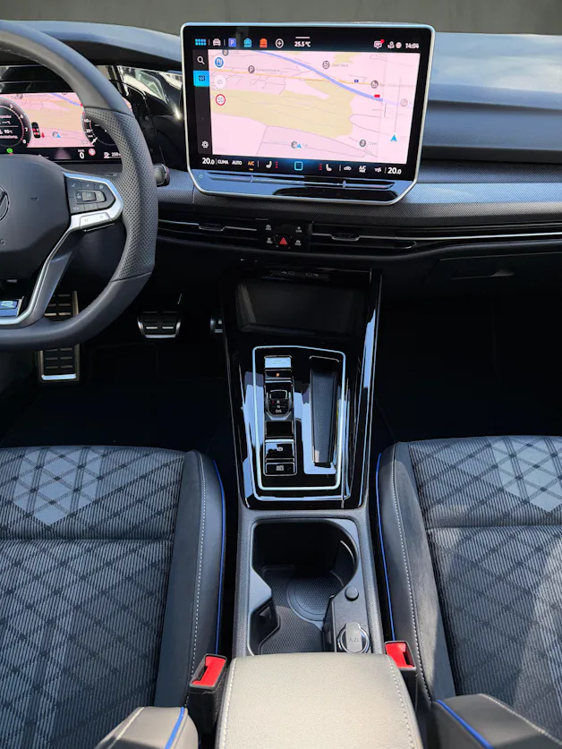 VW Golf Variant 2.0 TSI R-Line DSG 4 Motion