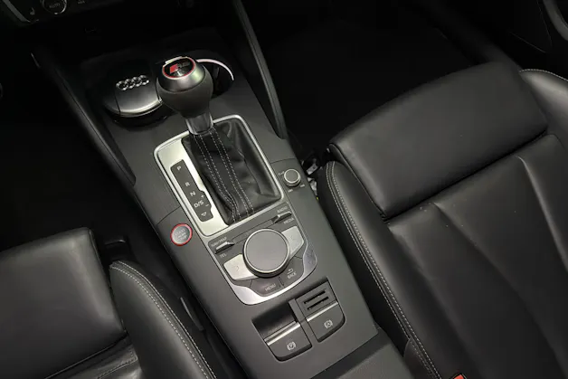 AUDI RS3 Sportback 2.5 TSI quattro S-tronic
