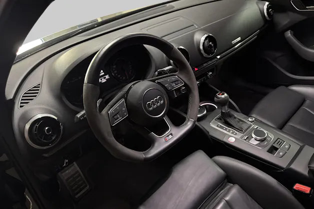 AUDI RS3 Sportback 2.5 TSI quattro S-tronic