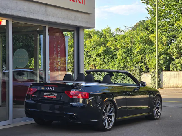 AUDI RS5 Cabrio 4.2 FSI quattro S-tronic