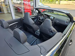 AUDI RS5 Cabrio 4.2 FSI quattro S-tronic