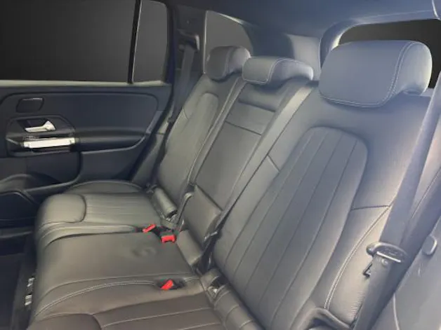 MERCEDES-BENZ GLB 220 d Progre. 4 MATIC