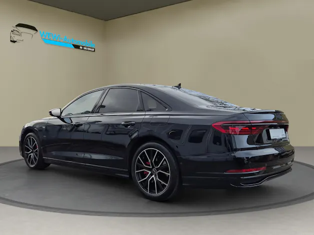 AUDI A8 60 TFSI e quattro tiptronic