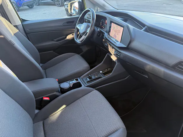 VW Caddy Maxi 2.0 TDI California DSG Golden Green