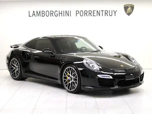 PORSCHE 911 Turbo S PDK