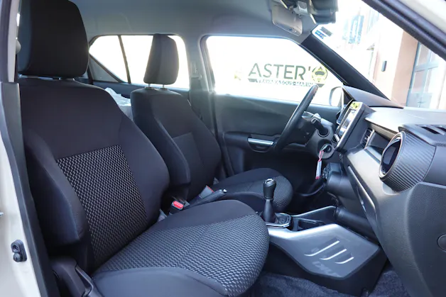 Suzuki Ignis 1.2i Compact+ Hybrid "* CH Auto * 3 ans de G0arantie * Clim Auto * Caméra * Apple Car Play * Capteurs *"