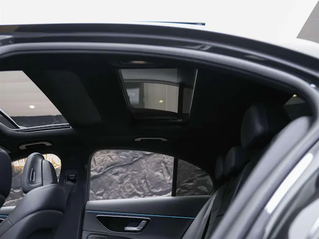 MERCEDES-BENZ E 220 d AMG Line 9G-Tronic *Werksgarantie*21" Felgen*Panorama*Lenkradheizung*