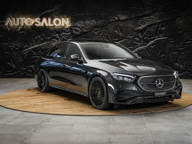 MERCEDES-BENZ E 220 d AMG Line 9G-Tronic *Werksgarantie*21" Felgen*Panorama*Lenkradheizung*