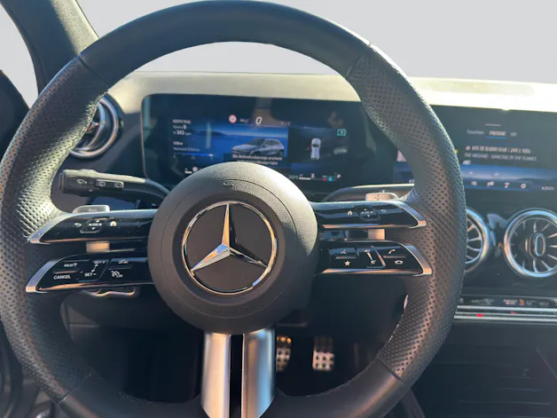MERCEDES-BENZ GLA 200 d 8G-DCT AMG Line Night