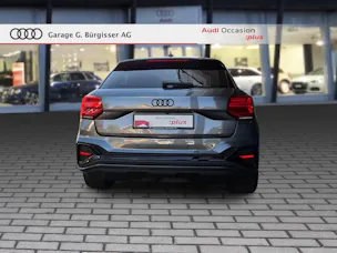 AUDI Q2 40 TFSI S line Attraction quattro S-tronic Daytonagrau Perleffekt