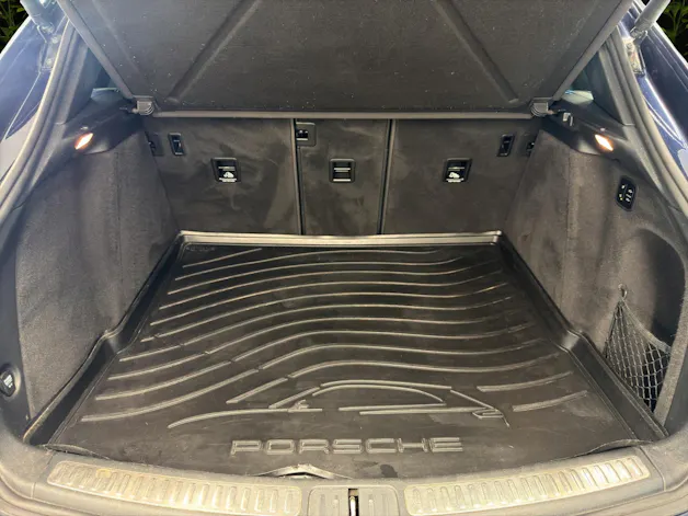 PORSCHE Macan GTS