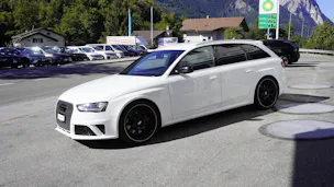 AUDI RS4 Avant 4.2 FSI V8 quattro S-tronic