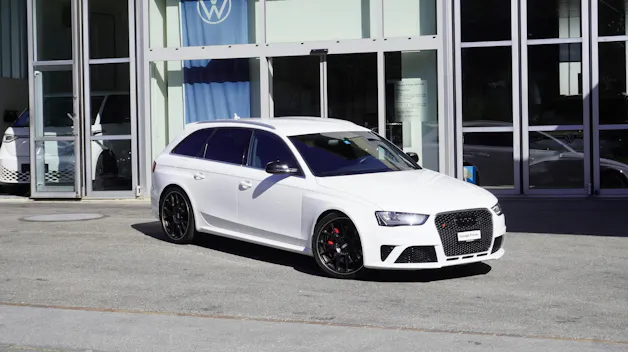AUDI RS4 Avant 4.2 FSI V8 quattro S-tronic