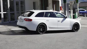 AUDI RS4 Avant 4.2 FSI V8 quattro S-tronic