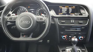 AUDI RS4 Avant 4.2 FSI V8 quattro S-tronic