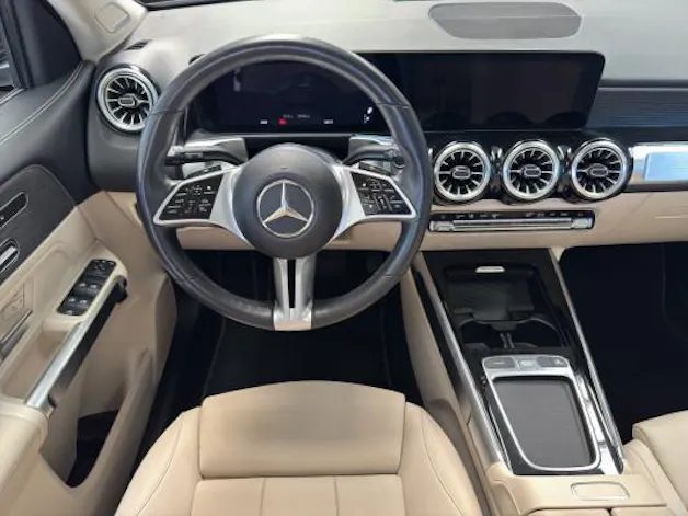 MERCEDES-BENZ GLB 200 7G-Tronic