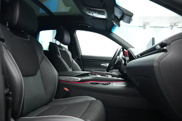Genesis GV70 2.5 TGDI Premium AT8 AWD