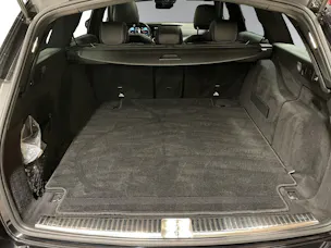 MERCEDES-BENZ E 220 d T 4Matic Swiss Star 9G-Tronic