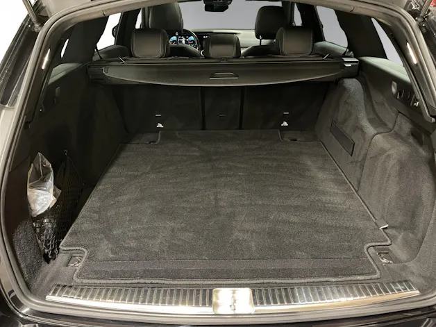 MERCEDES-BENZ E 220 d T 4Matic Swiss Star 9G-Tronic