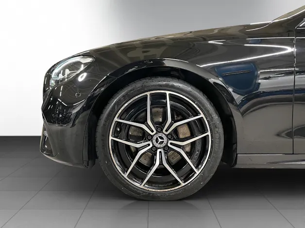 MERCEDES-BENZ E 220 d T 4Matic Swiss Star 9G-Tronic