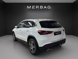 MERCEDES-BENZ GLA 200 4MProgressive 8G