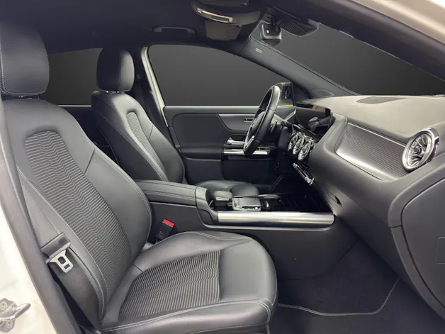 MERCEDES-BENZ GLA 200 4MProgressive 8G