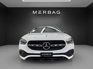 MERCEDES-BENZ GLA 200 4MProgressive 8G