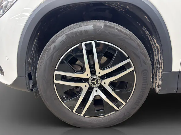 MERCEDES-BENZ GLA 200 4MProgressive 8G