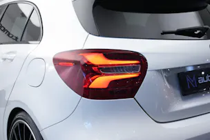 MERCEDES-BENZ A 250 AMG Line 7G-DCT *A45 Optik* *CH-Fahrzeug*