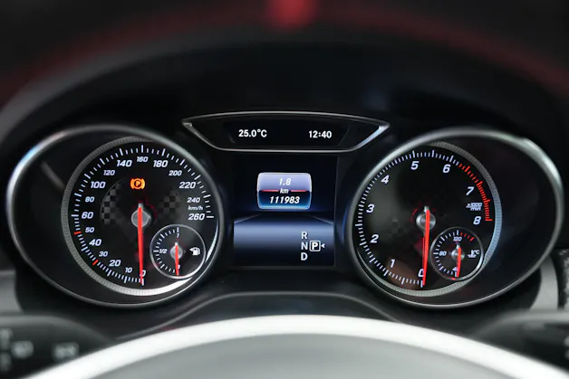 MERCEDES-BENZ A 250 AMG Line 7G-DCT *A45 Optik* *CH-Fahrzeug*