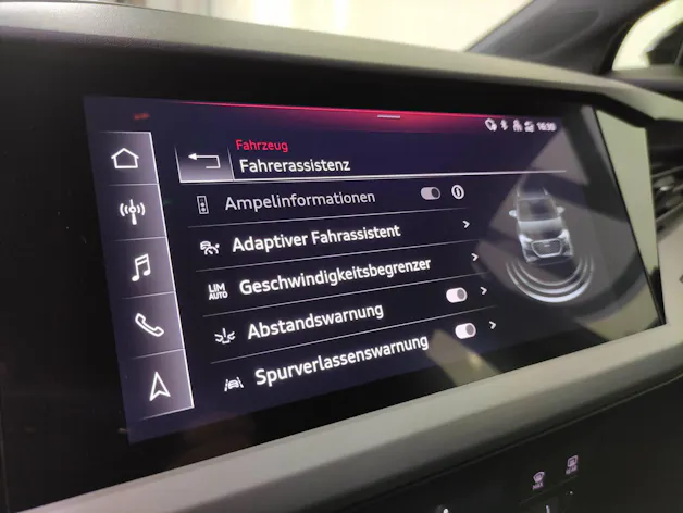 AUDI Q4 e-tron 50 quattro