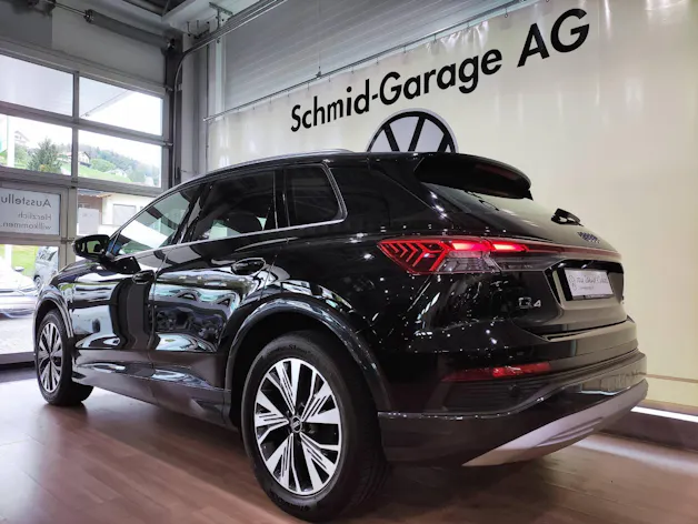 AUDI Q4 e-tron 50 quattro