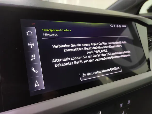 AUDI Q4 e-tron 50 quattro