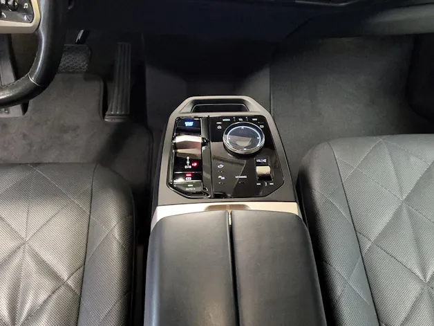 BMW iX xDrive40