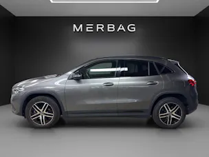 MERCEDES-BENZ GLA 250e Progressive 8G-D