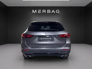 MERCEDES-BENZ GLA 250e Progressive 8G-D