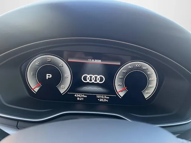 AUDI A4 Avant 2.0 40 TDI Advanced quattro S-T