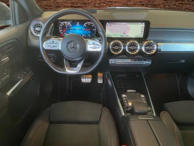 MERCEDES-BENZ EQB 350 AMG Line 4Matic