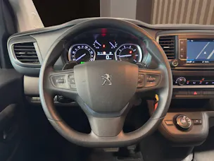 PEUGEOT Traveller 2.0 BlueHDi Business Standard EAT8
