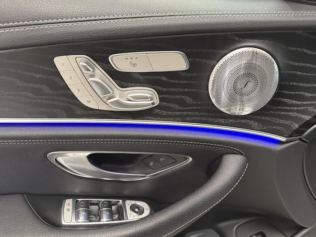 MERCEDES-BENZ E 300 de T 4Matic AMG Line 9G-Tronic