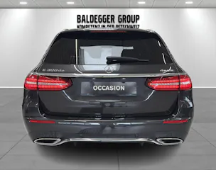 MERCEDES-BENZ E 300 de T 4Matic AMG Line 9G-Tronic