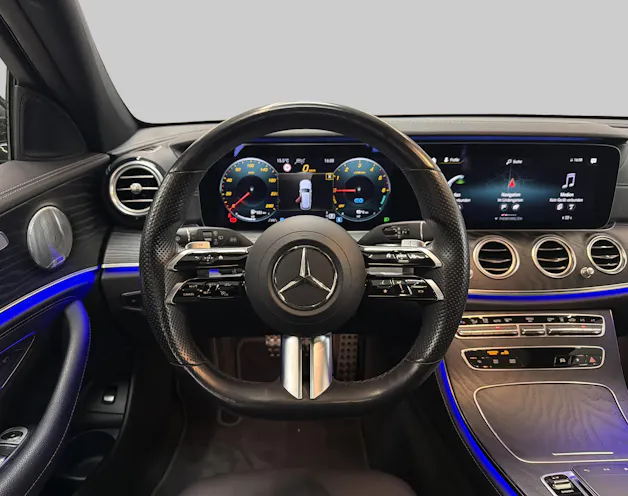 MERCEDES-BENZ E 300 de T 4Matic AMG Line 9G-Tronic