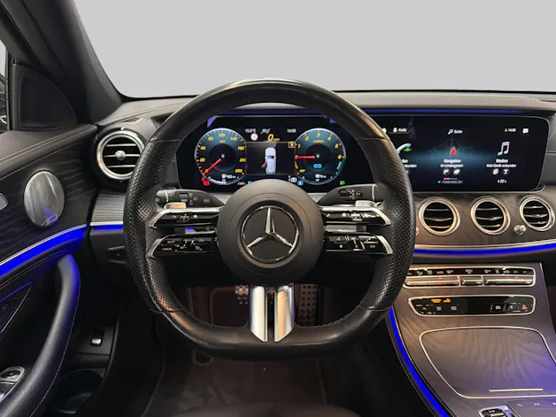 MERCEDES-BENZ E 300 de T 4Matic AMG Line 9G-Tronic