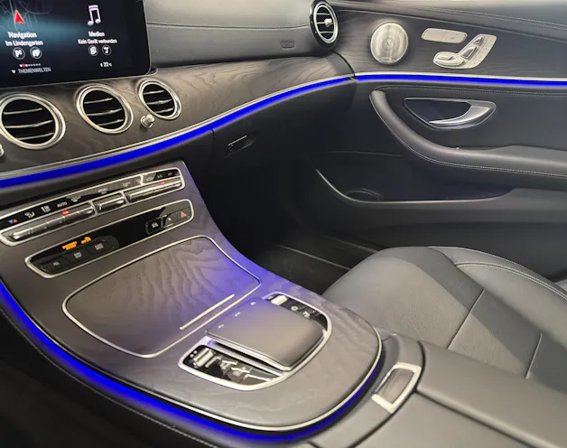 MERCEDES-BENZ E 300 de T 4Matic AMG Line 9G-Tronic