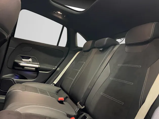 MERCEDES-BENZ GLA 250 4Matic 8G-DCT Swiss Star