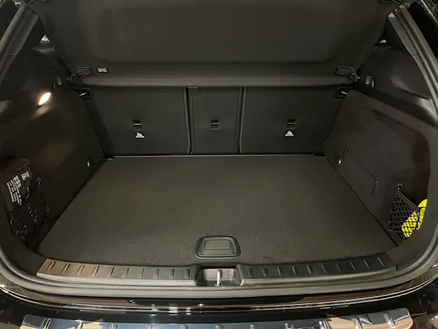 MERCEDES-BENZ GLA 250 4Matic 8G-DCT Swiss Star