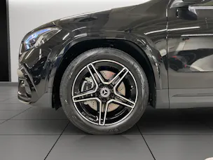 MERCEDES-BENZ GLA 250 4Matic 8G-DCT Swiss Star