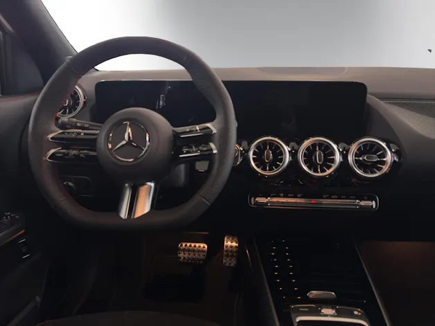 MERCEDES-BENZ GLA 220 4Matic 8G-DCT