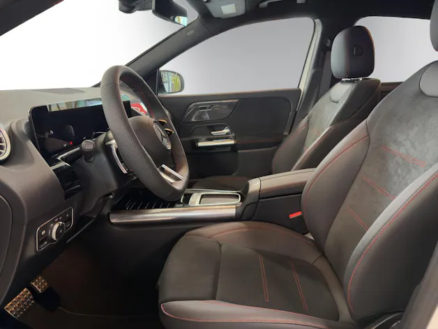 MERCEDES-BENZ GLA 220 4Matic 8G-DCT
